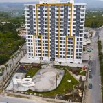 Просторные квартиры 1+1 с двумя балконами в районе Томюк, Мерсин