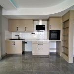 Апартаменты 2+1 в чистовой отделке в 100 метрах от моря в Махмутларе