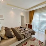 photo_5244578569827499851_y