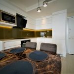 Апартаменты с ремонтом в комплексе с развитой инфраструктурой в Конаклы